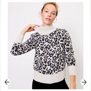 LOFT Leopard print sweater EUC